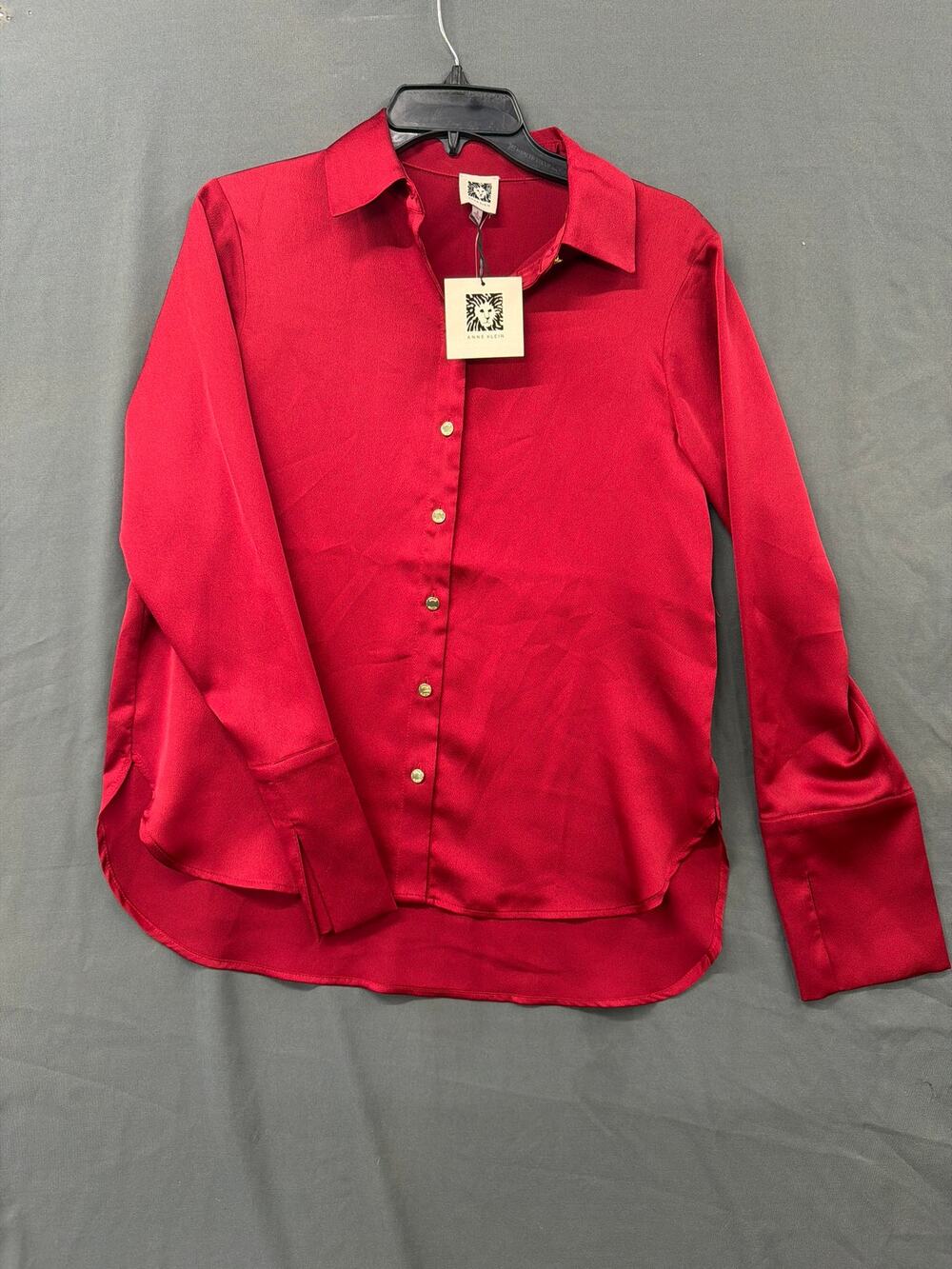 Brand new with tags Anne Klein women’s top size 0 Titian red gold buttons
